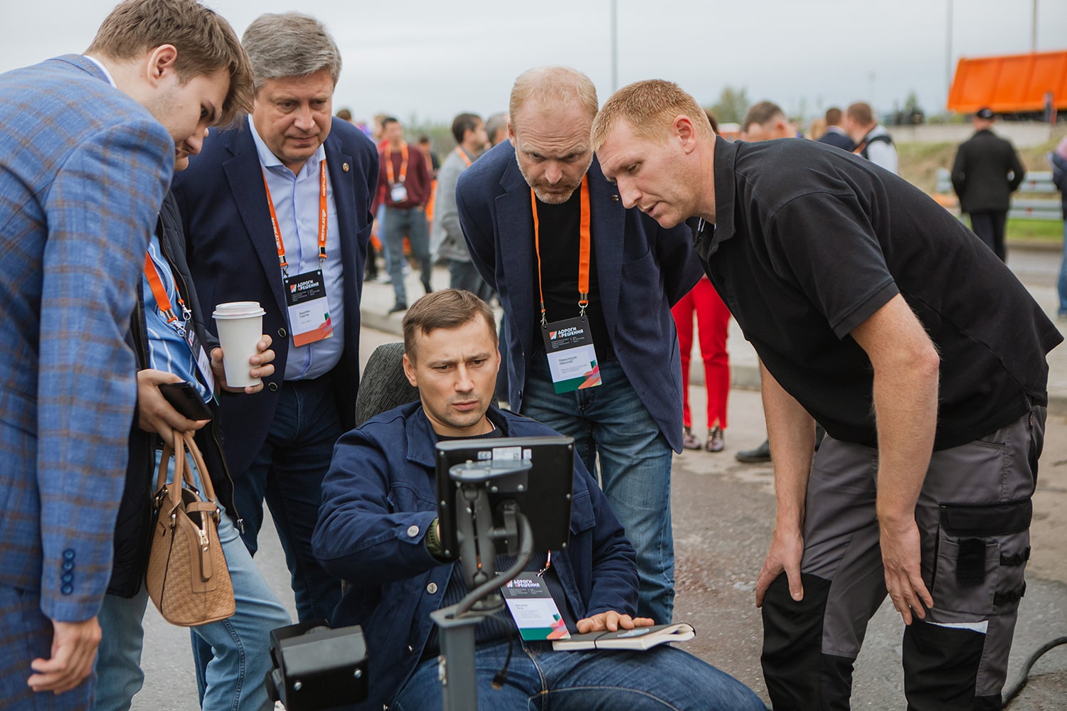 Демонстрационная работа системы управления навесным оборудованием Бузина от Меркатор